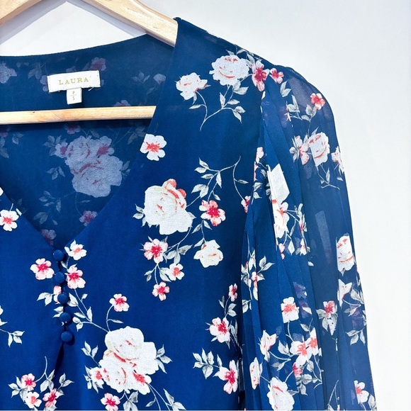 LAURA Navy floral  blouse - Picture 3 of 6